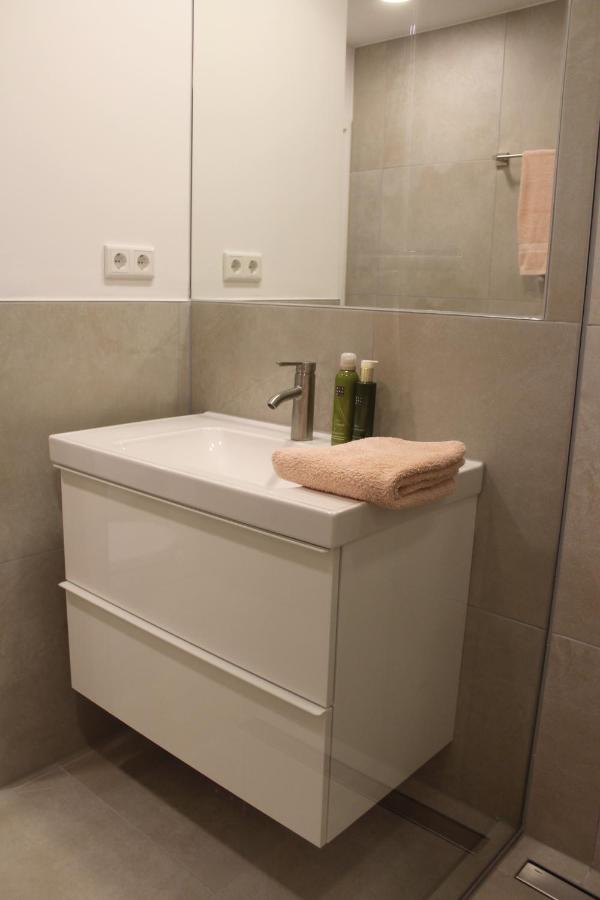 Appartement Hideaway Nr 17 - Amelander Kaap Hollum  Exterior photo